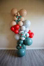 Load image into Gallery viewer, 6 FT HOLLY BALLOON GARLAND
